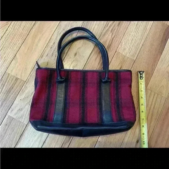 LL Bean Medium Tote/Purse 100% Wool Leather Bottom Red/Black Plaid - Picture 15 of 16